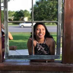 Meet your Posher, Fernanda